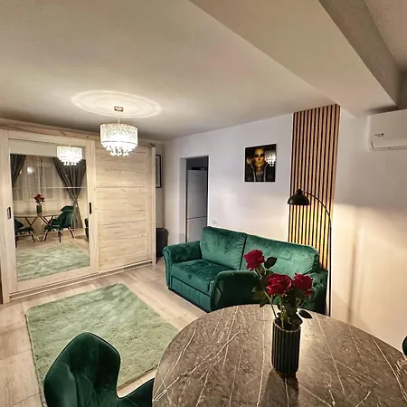 - Tomis Nord Apartment *